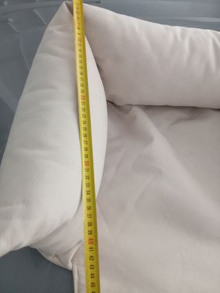 Cama de mascota para sofá y suelo nueva