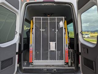 PLATAFORMA ELEVADORA para furgonetas