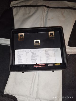 Tapa de fusibles BMW e34