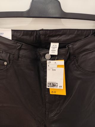 HyM pantalón polipiel 