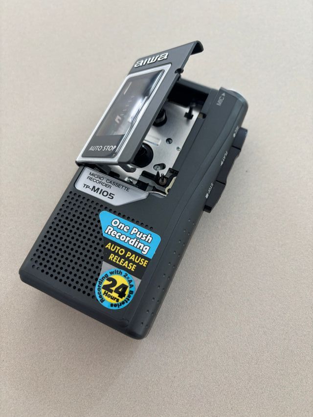Micro grabadora de voz AIWA TP-M105