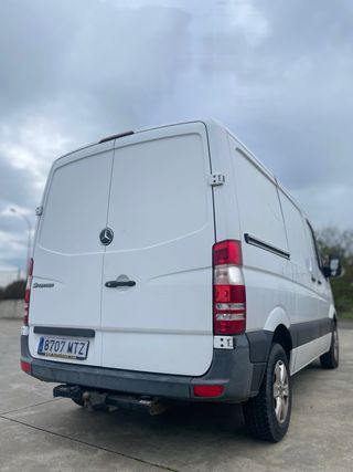 Mercedes-Benz Sprinter 2012