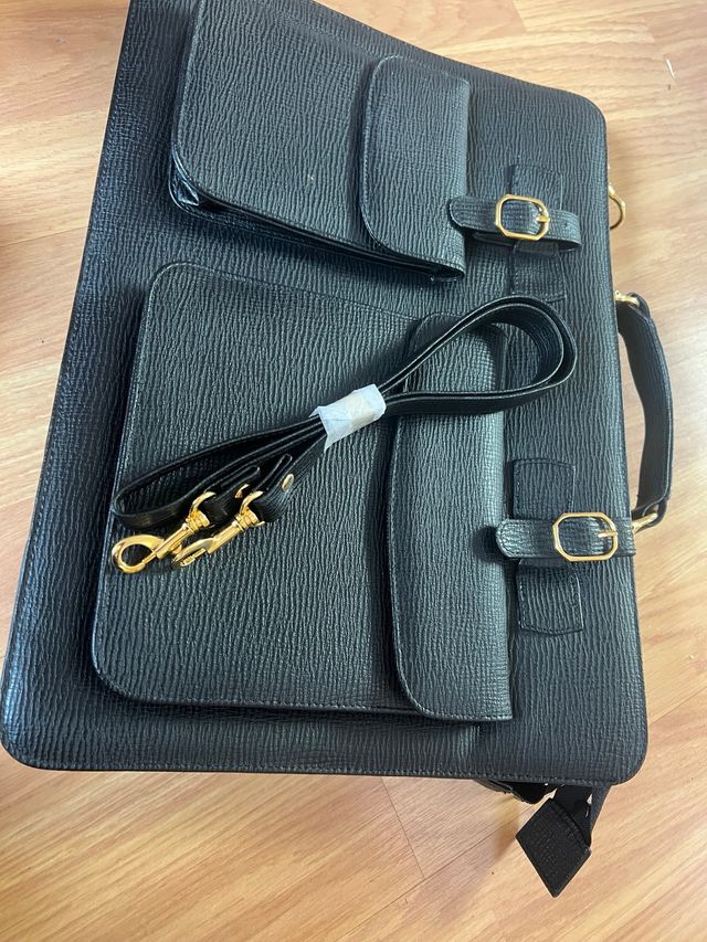 Cartera portafolio o maletín piel negra