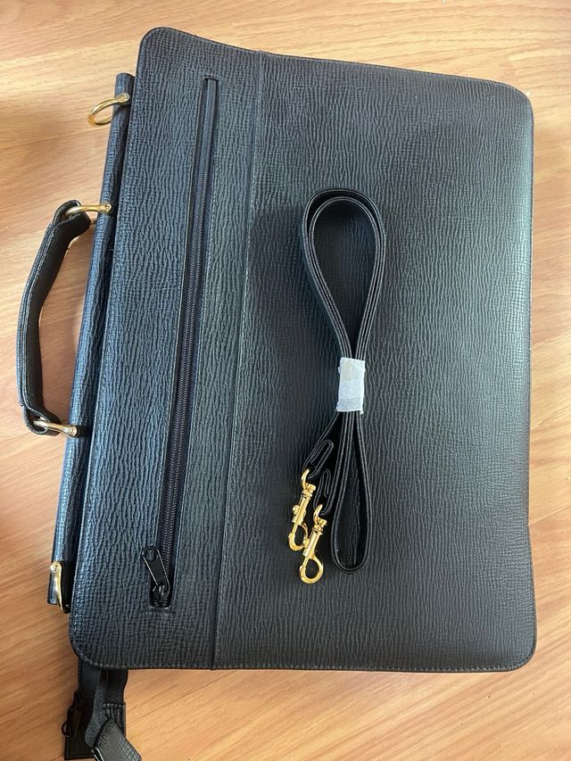 Cartera portafolio o maletín piel negra