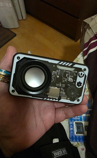 Mini Altavoz Portátil Bluetooth 5.3 - 5W V1 