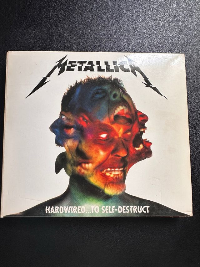 Metallica Harwired...to selfdestruct