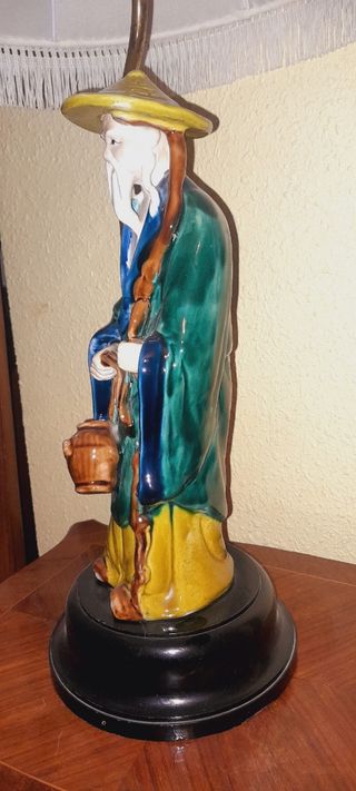 Lámpara de mesa antigua 