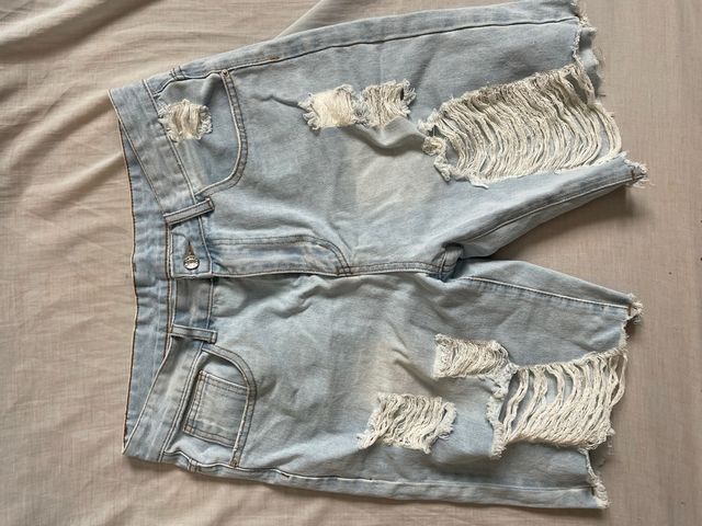 Pantalones vaqueros cortos