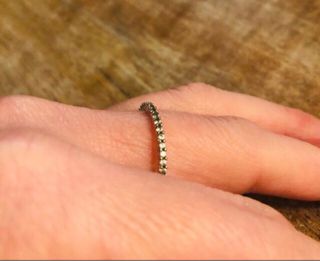 Anillo Swarovski plateado con circonitas