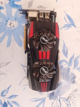 Tarjeta gráfica AMD R9 270x