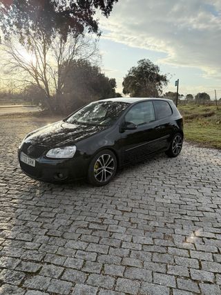 Volkswagen Golf 2005