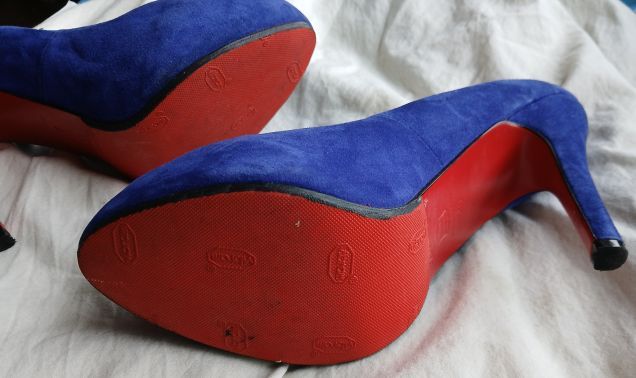 Zapatos tacón azulones