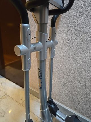 Bicicleta Elíptica DkN xc-100 lcd