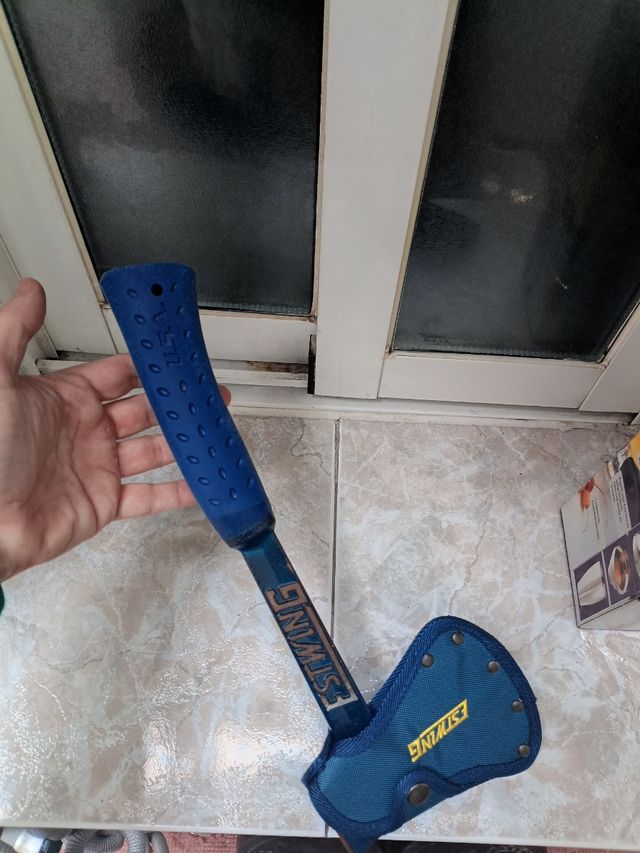 Hacha eastwing nuevo sin usar