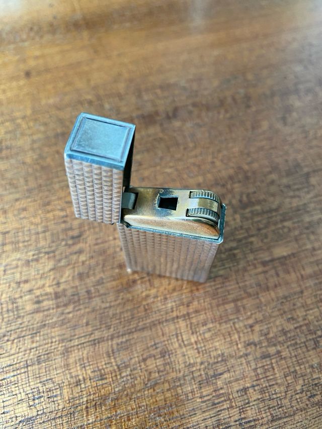 Mechero baño plata.