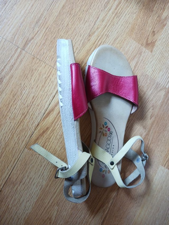 Sandalias Scholl piel
