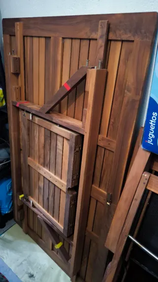 Conjunto Mesa teca extensible terraza y 6 sillas.