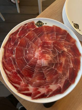 Corte y envasado de jamon y paleta