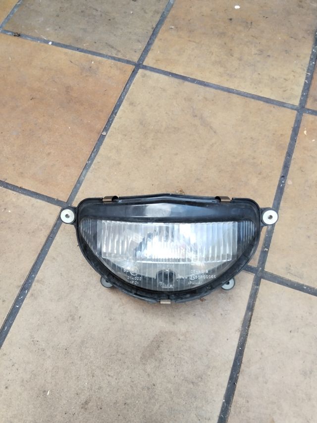 Foco original Yamaha tzr