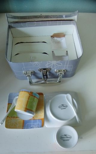 Set tazzine caffè con piattini e cucchiaini