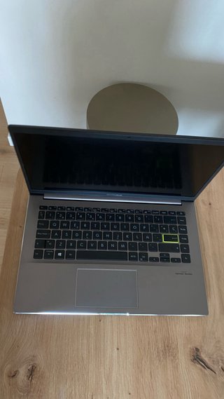 ASUS VivoBook  Como Nuevo Poco Uso