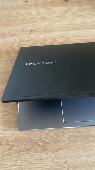 ASUS VivoBook  Como Nuevo Poco Uso