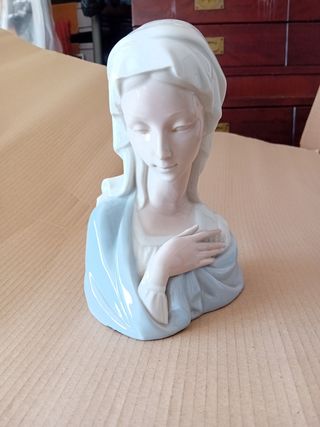 Virgen Lladro 
