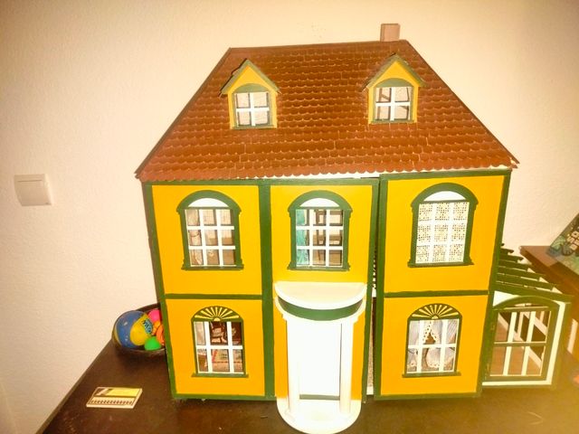 Casa de muñecas de coleccionista