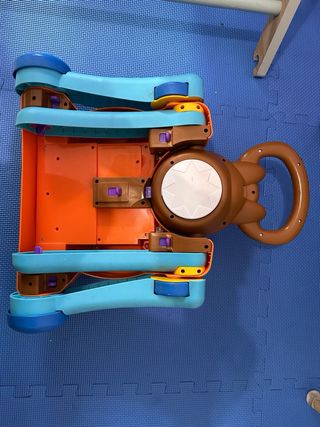 Andador/mesa musica