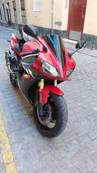 Yamaha R1 2003 revisada