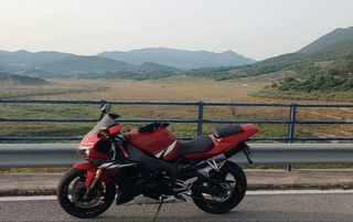 Yamaha R1 2003 revisada