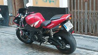 Yamaha R1 2003 revisada