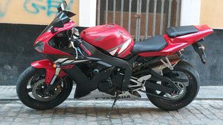 Yamaha R1 2003 revisada