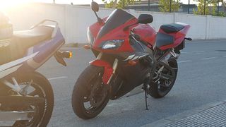 Yamaha R1 2003 revisada