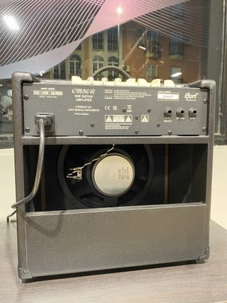 Amplificador de Guitarra Cort CM30R