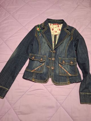 Chaqueta vaquera bonita 