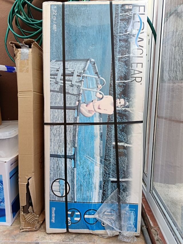 PISCINA BESWAY NUEVA SIN ABRIR, PRECIOSA! PISCINA!