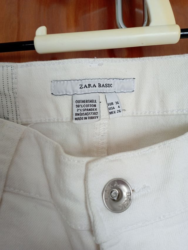 Pantalón pirata corto Zara T 36