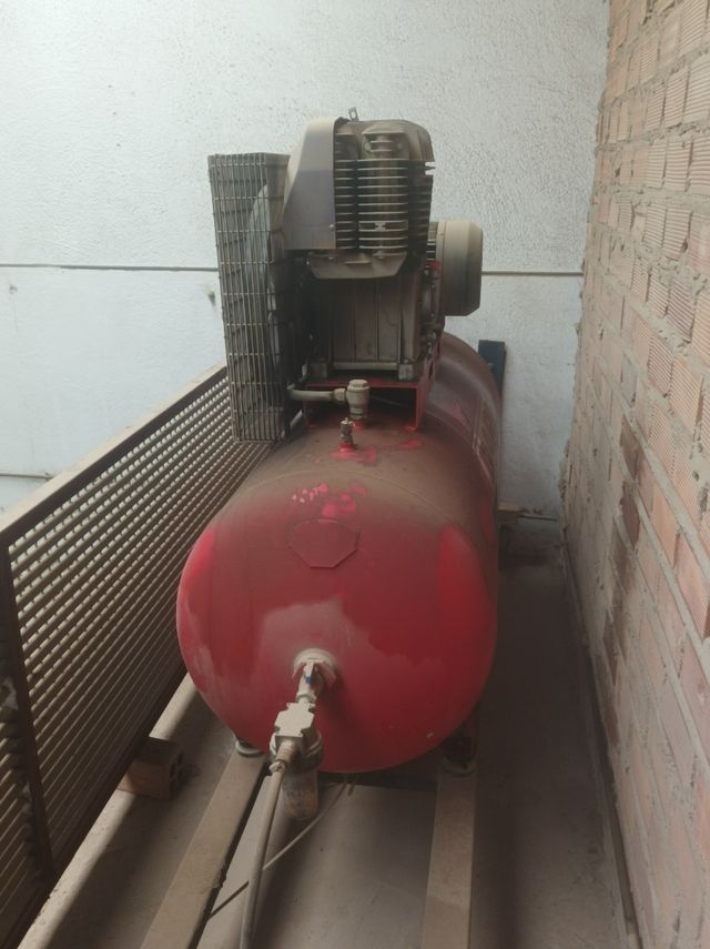 compresor trifásico