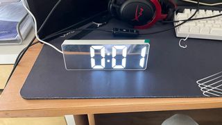 RELOJ ALARMA con sensor de temperatura NUEVO 