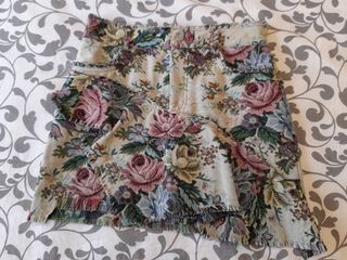Minifalda de flores de Zara Talla S