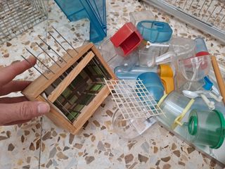 Jaulas METÁLICAS + 30 accesorios COMPLETAS pajar