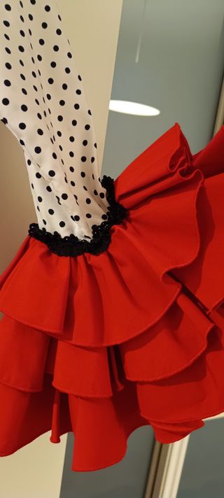Traje de flamenca moderno hecho a mano