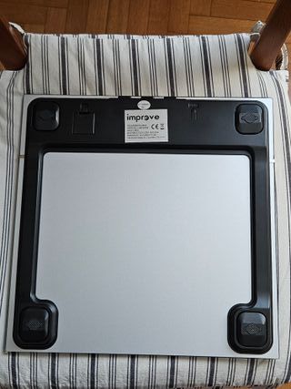 Bilancia pesapersone digitale Improve grigia