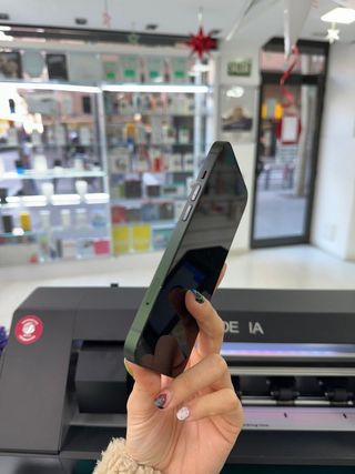 IPHONE 13 256GB VERDE SEMI NUEVO