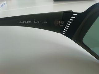 Gafas de sol de óptica Carolina Herrera con funda