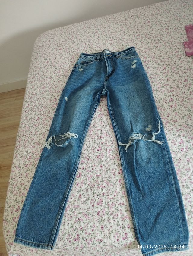 Jeans MomFit Bershka
