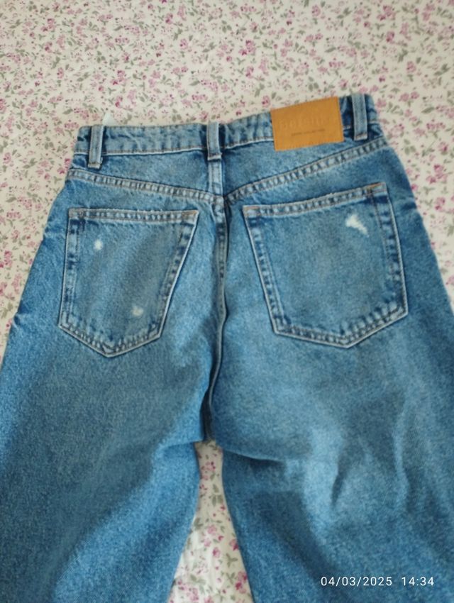 Jeans MomFit Bershka