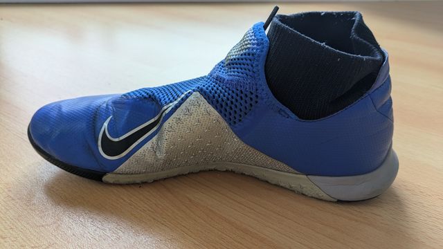 Nike Phantom VSN Academy