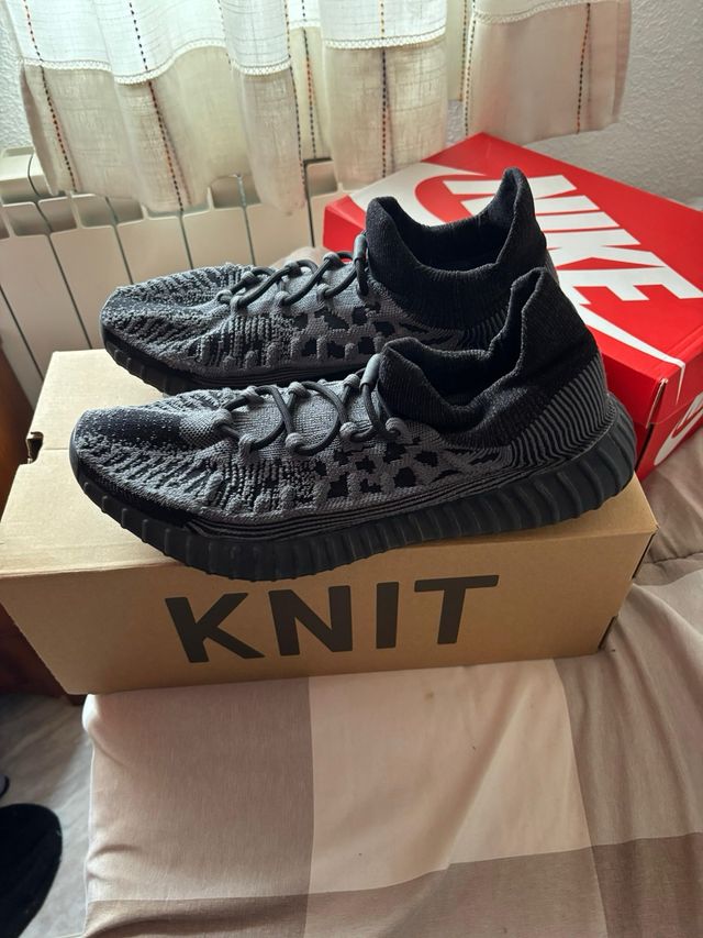 YZY 350 V2 CMPCT Adidas